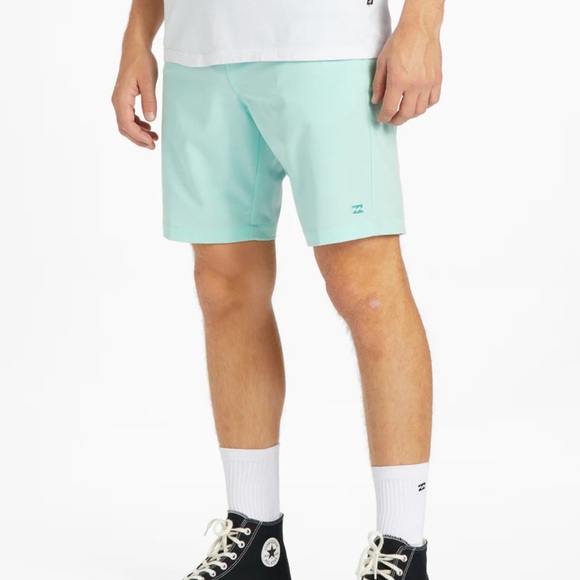Billabong Crossfire Slub Mid Submersible 19" Shorts Minty NWT Men’s Size 32 - Picture 2 of 13